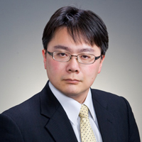 山時 哲行