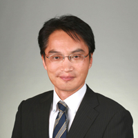 東條 恵明