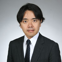 外石 満