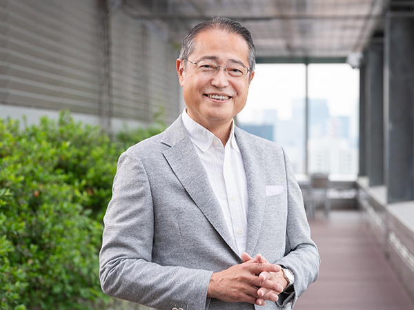 代表取締役 社長 池田雅一のインタビュー写真